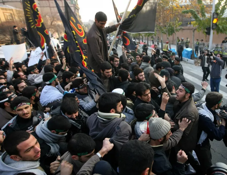 САЩ де факто подкрепиха протестиращи заради икономическия колапс в Иран (ВИДЕО)