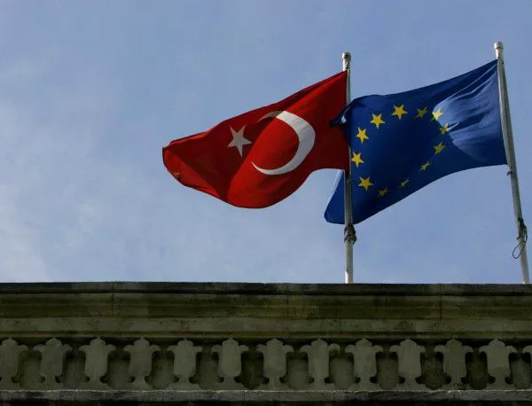 ЕС ще опита да повлияе на Турция за санкциите срещу Русия