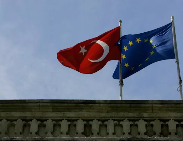 Турция твърди, че е изпълнила задълженията си по миграционната сделка с ЕС
