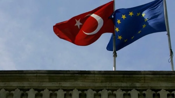 Преговорите между Турция и ЕС за визовия режим се активизират 