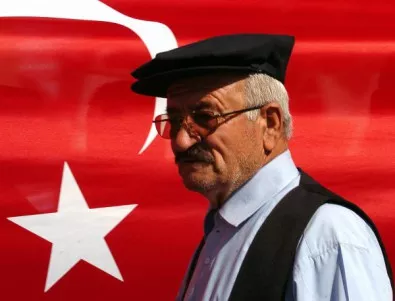 Корупционният скандал в Турция се разраства, Ердоган го счита за 