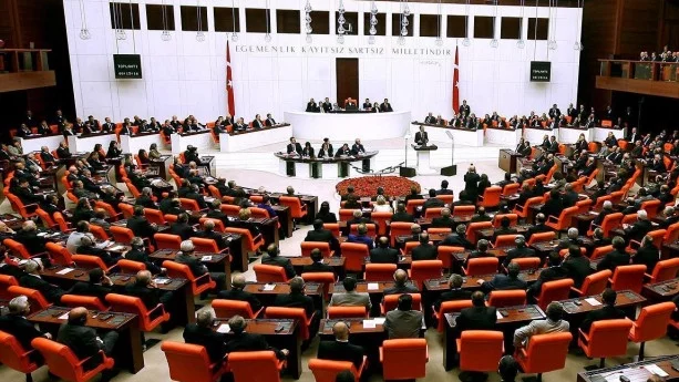 Турският парламент отвори пътя за референдум по конституционните поправки