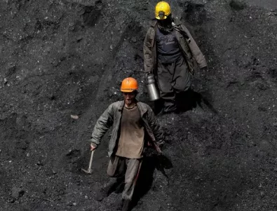 Двама от протестиращите миньори в 