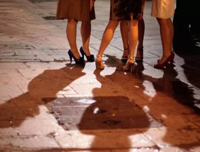 Вижте как са облечени проститутките в Милано