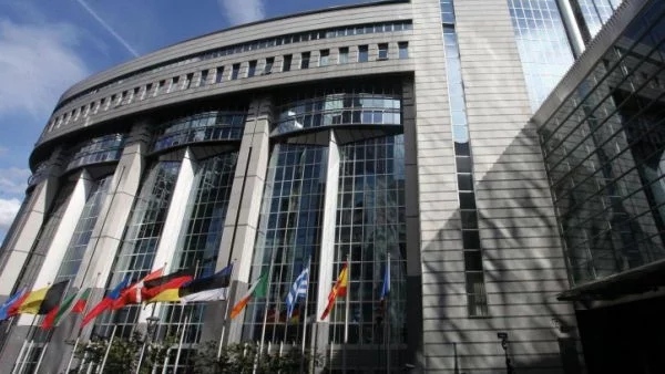 Българските и румънските евродепутати се обявиха за отпадане на мониторинга