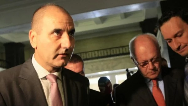 Кабинетът „Орешарски” ни показа какво е полицейщина, смята Цветанов