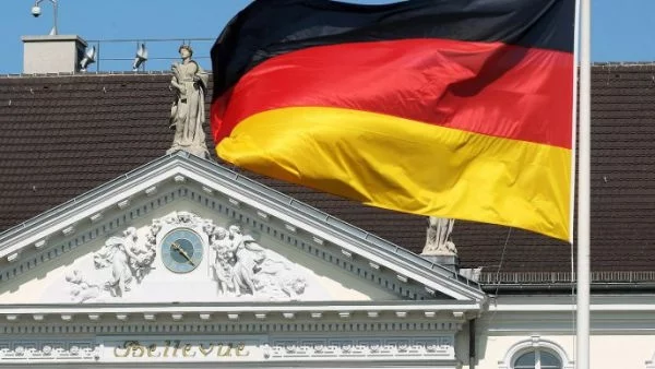 Държавните служители в Германия протестират за по-високи заплати