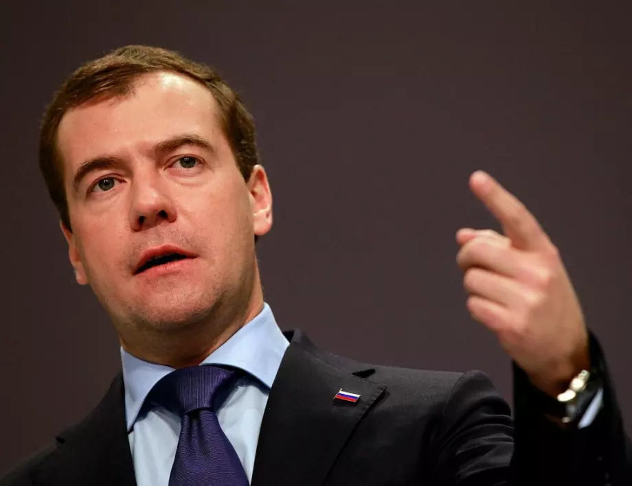Медведев заплаши: Може да присъединим Абхазия и Южна Осетия