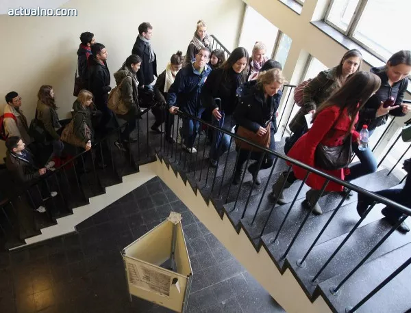 В седем европейски столици държавата ще помага на студенти да си търсят работа