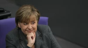 Меркел: Още не сме преодолели дълговата криза 