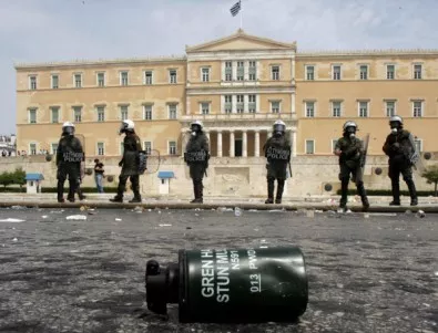 Гръцкото правителство може да падне с вот на недоверие заради ERT