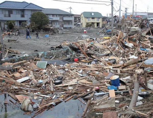 Расте броят на жертвите на наводненията в Япония 