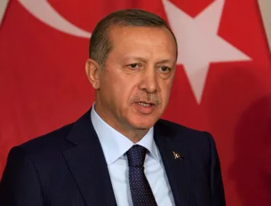 Ердоган: Към Европа може да тръгнат 3 млн. мигранти