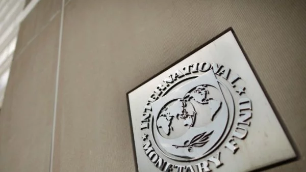 МВФ: Все още има ключови различия между Гърция и кредиторите 