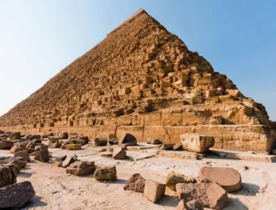 В Хеопсовата пирамида откриха кухина колкото самолет
