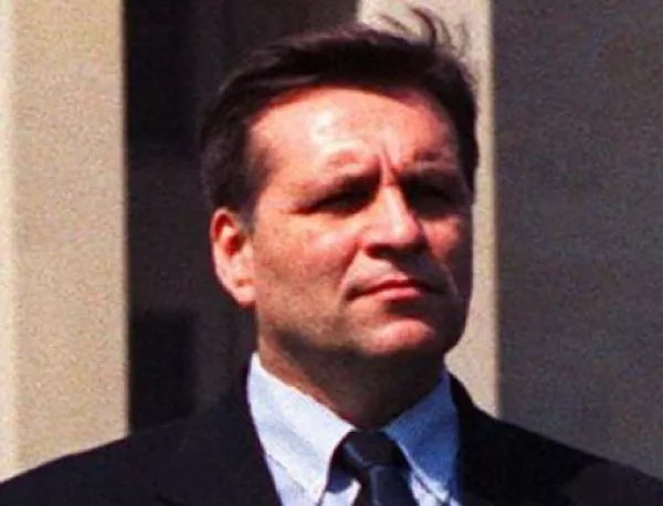 Македонският президент Борис Трайковски загива в самолетна катастрофа