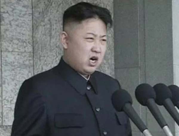 Северна Корея отбелязва 2 г. откакто Ким Чен Ун е начело на армията