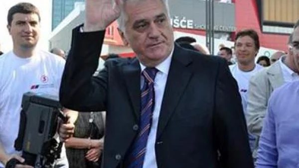 Николич отива на церемонията за Деня на Република Сръбска, в Босна възмутени