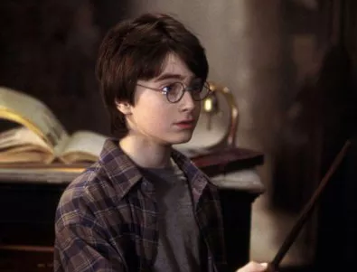 Излезе осмата книга за Хари Потър, тълпи пред книжарниците