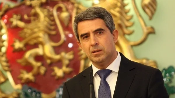 Плевнелиев награди Бокова с орден "Стара планина" 
