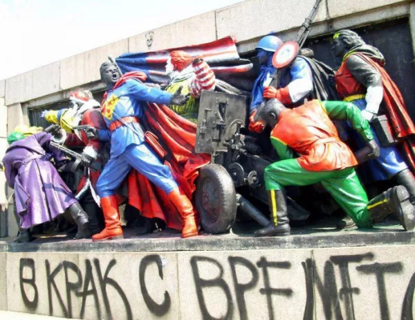 Русия се ядоса на вандализма срещу съветски паметници в България