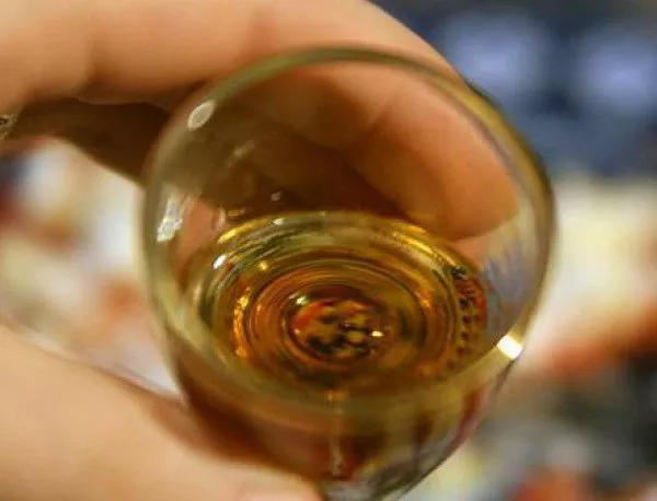 Прокуратурата разследва смъртните случаи заради отравяне с алкохол в Якоруда