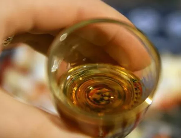 Гореща линия за алкохолици откри "Лига на умерените"