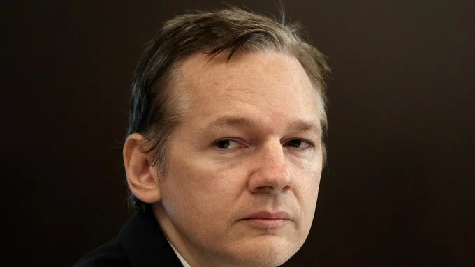 Асандж е готов на екстрадиция в САЩ, ако бъде помилван информатор на WikiLeaks