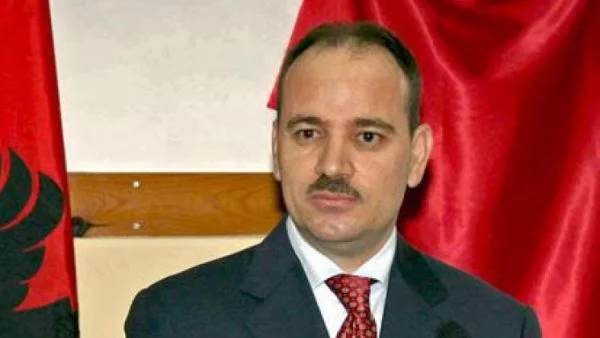 Нишани: Албанското обединение ще стане по естествен начин