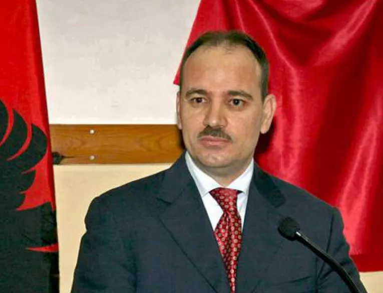 Албанският президент на историческо посещение в албанските общини в Южна Сърбия