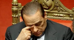 Михайлович е аут, но Берлускони отново ще експериментира с новия треньор на Милан