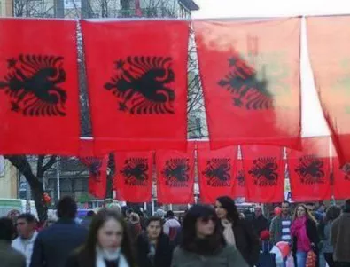 Албанската опозиция на протест срещу 