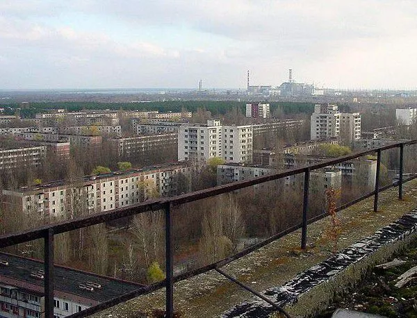 Горски пожар се движи към АЕЦ "Чернобил"