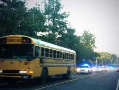 22-годишен отвлече автобус с ученици в Арканзас