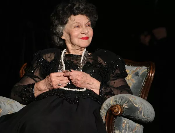 Голямата ни актриса стоянка Мутафова навършва 95 години