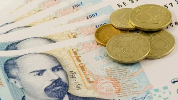 Общините ще връщат лихви от европари