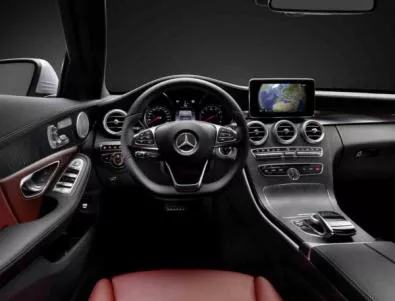 Mercedes показа интериора на C-Class