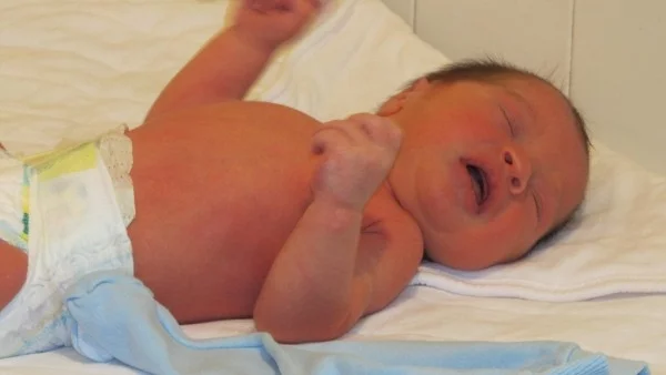 Още едно бебе-гигант се роди в София