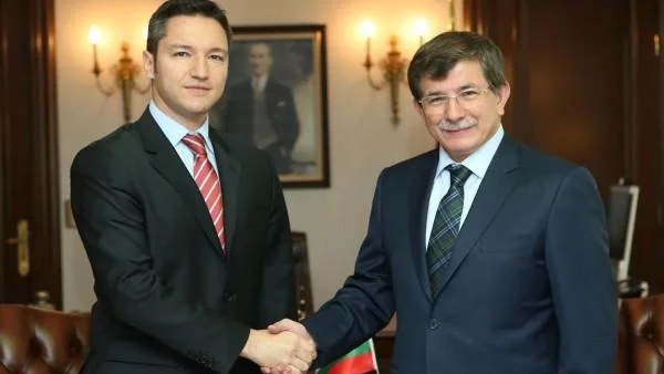 Турция е готова на съвместни инициативи с България за бежанците