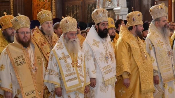 Светият синод отложи Църковно-народния събор за догодина