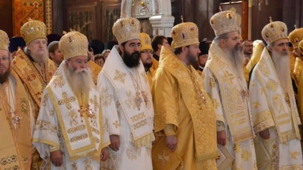 Светият синод се възмути на въпроси в матурата по български език