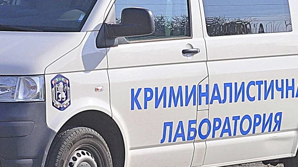 52-годишна жена е открита мъртва в дома й