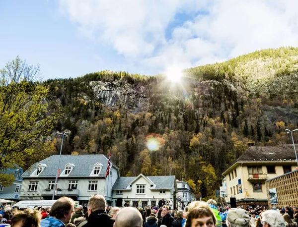 Норвежко градче за първи път ще се радва на зимното слънце 
