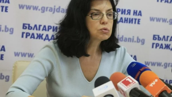 Кунева: БСП е в паника 