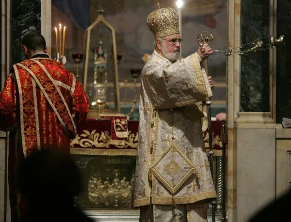 Епископ Тихон: Уволних Станислав Въчин, защото би камбаната на "Александър Невски" без разрешение