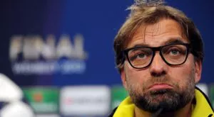 Клоп чистел бирения казан на баба си