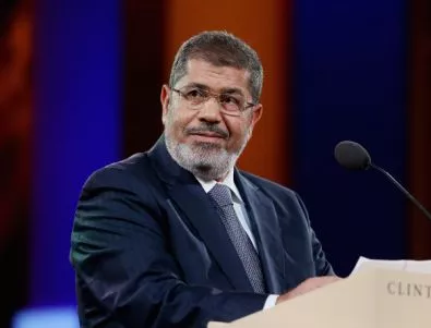 20 г . затвор за  бившия президент на Египет Мохамед Морси 