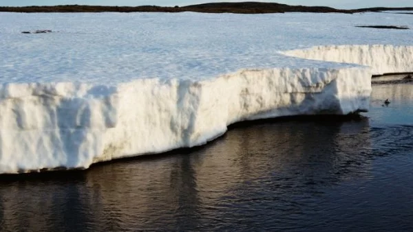 За първи път от 100 000 години Арктика ще се разтопи напълно