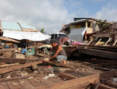 Най-страшният тайфун ще струва 14 млрд. долара на Филипините
