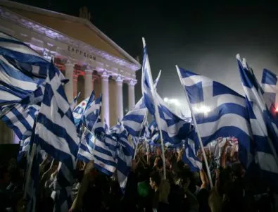 Спасителната програма за Гърция бе удължена 